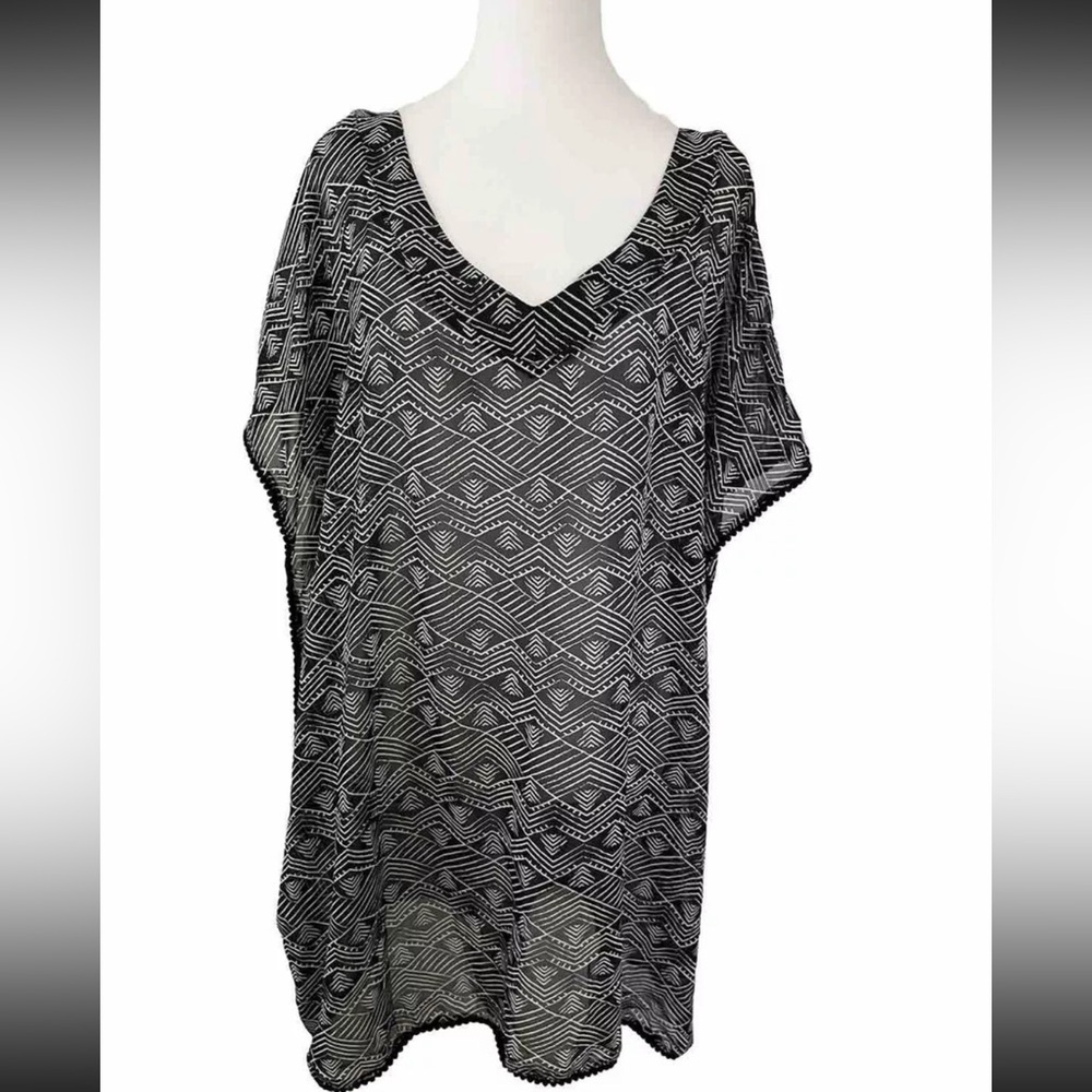 Mazu Swim Black White Side Split Swimsuit Cover Up Size L NWT